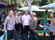 Kapolres Barsel Pantau Wisata Danau Habang, Pastikan Keamanan Libur Lebaran