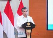 Menaker Tekankan Kesehatan Mental Jadi Bagian Penting dalam SMK3