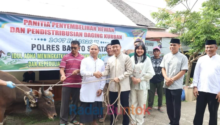 Idul Adha 1447 H, Kapolres Barsel Serahkan Hewan Kurban untuk Jemaah Masjid Kuba